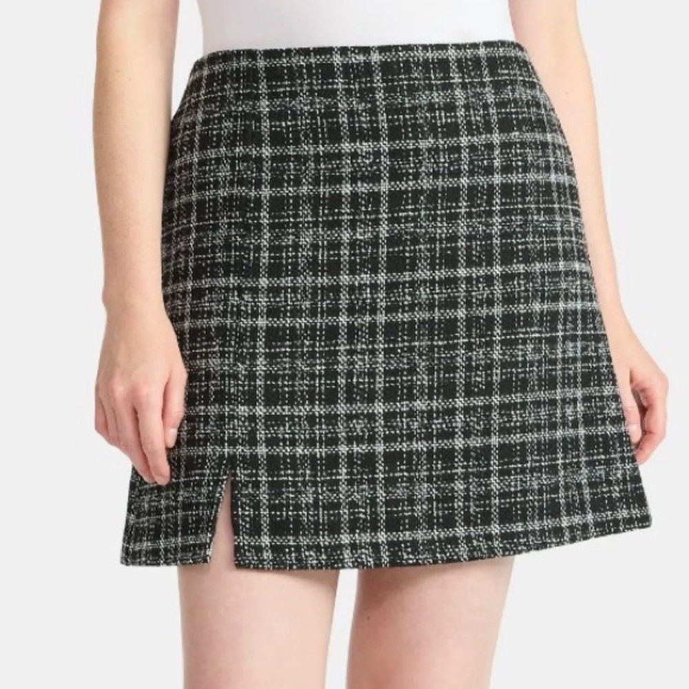 🆕 Time and Tru Women’s Tweed Mini Skirt – Size 8